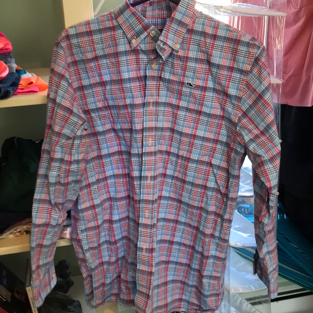 Vineyard Vines Button down shirt